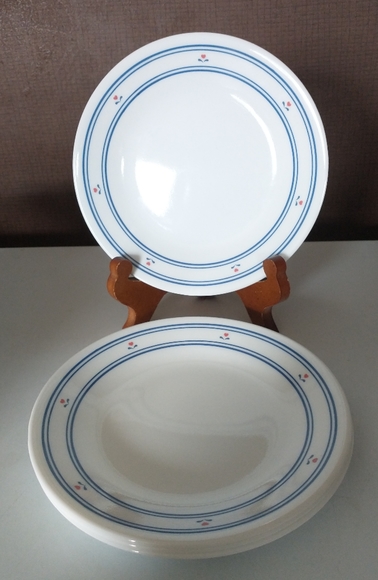 Corelle Country Hearts Bread & Butter Plates Set of 4 - Picture 2 of 2